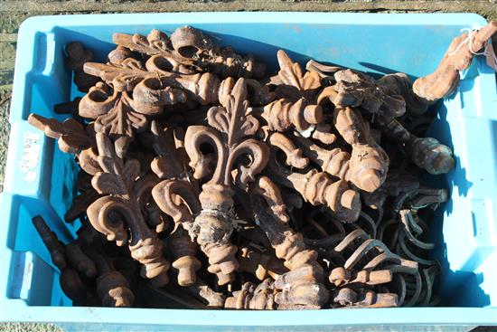 Qty iron fence finials